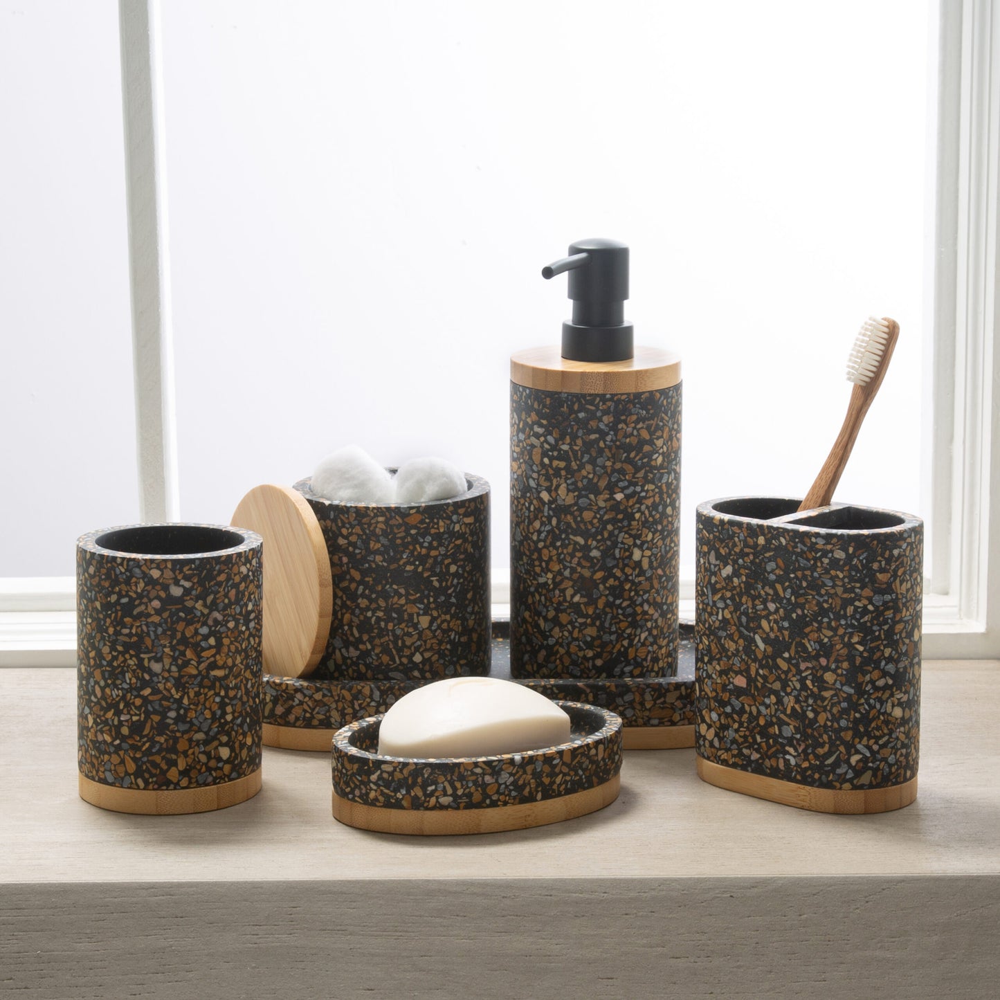 SOREN LOTION CEMENT TERRAZO W/ BAMBOO BLACK