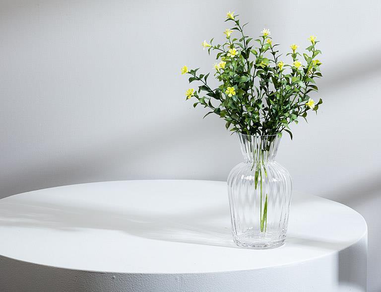 12 Stem Leaf Spray White
