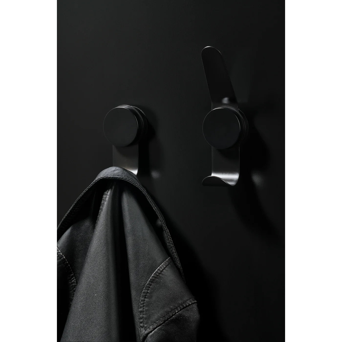 PUCK Hook Double Black