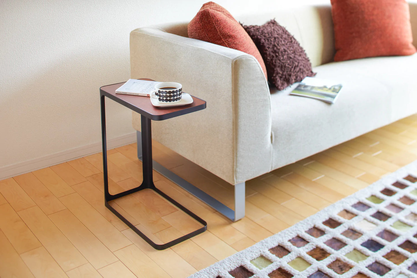 Frame Accent C Table BLACK