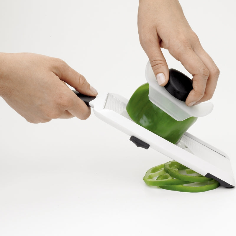 Hand-Held Mandoline