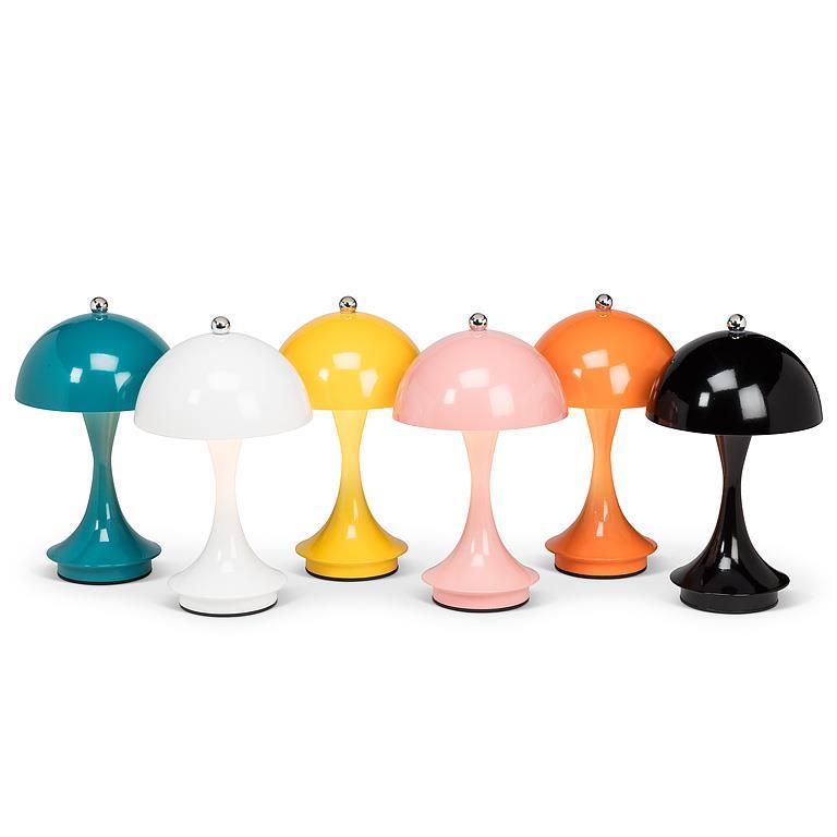 Dome Shade LED Lamp YLW