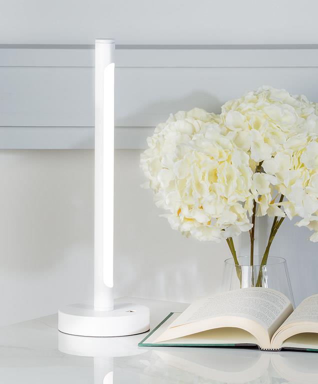 Slim Pole LED Table Lamp White