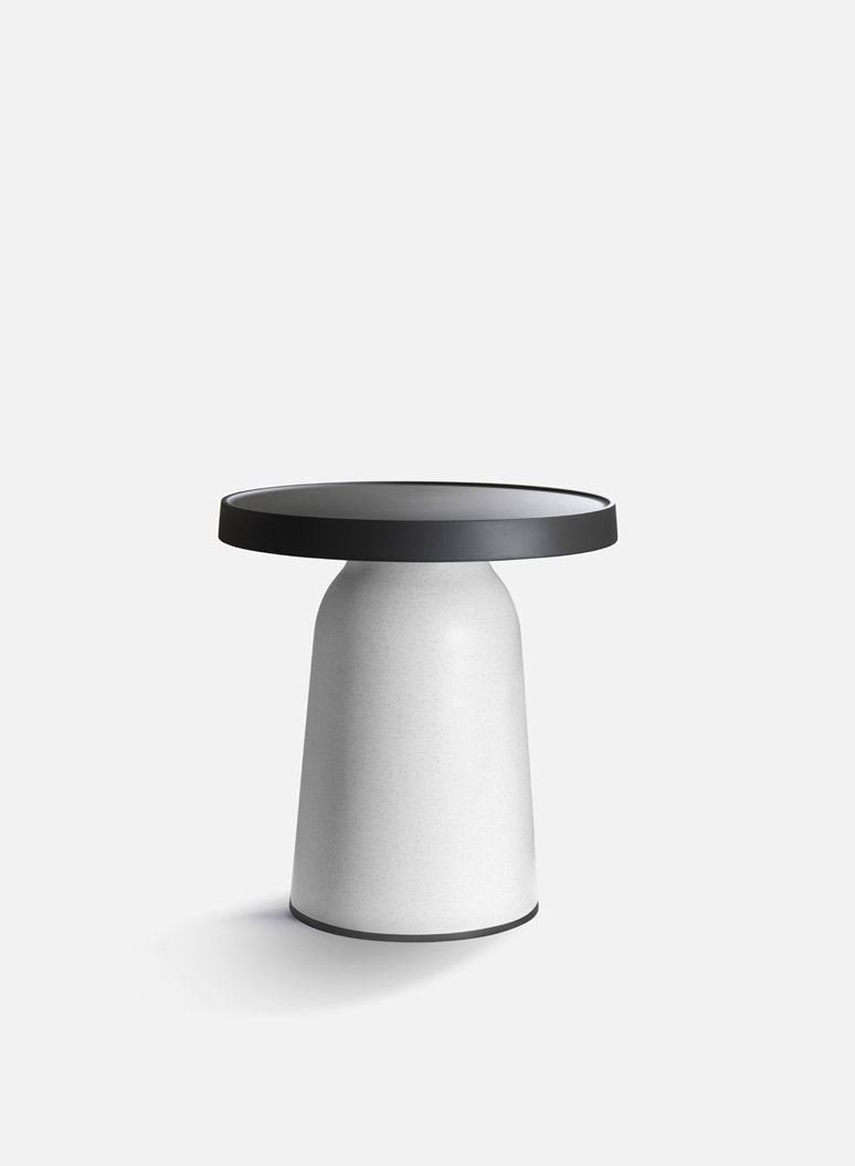 Toou Thick Top - Low Side Table Black, Eco white