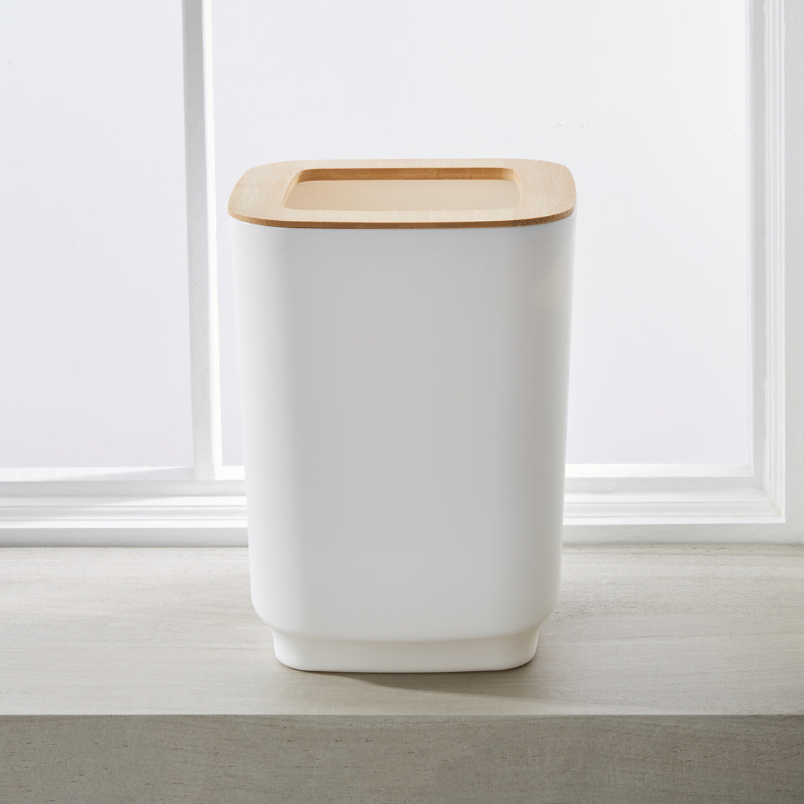 N&T ASPEN WASTE BIN PP W/BAMBOO White
