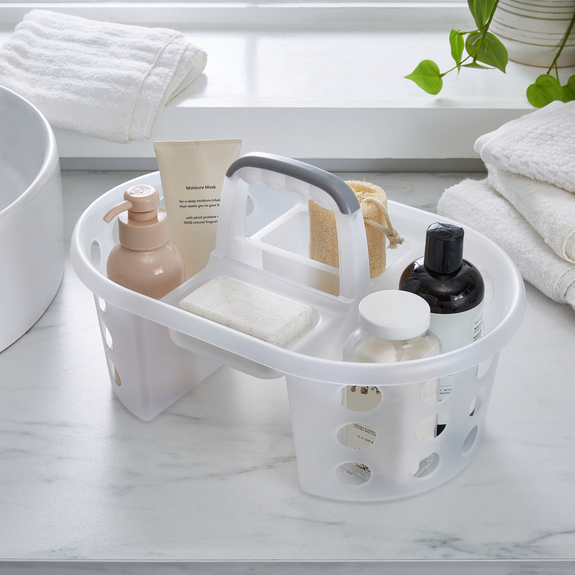 N&T LAUNDRY / CLEANING WASH BASKET W/HANDLE PP WHITE