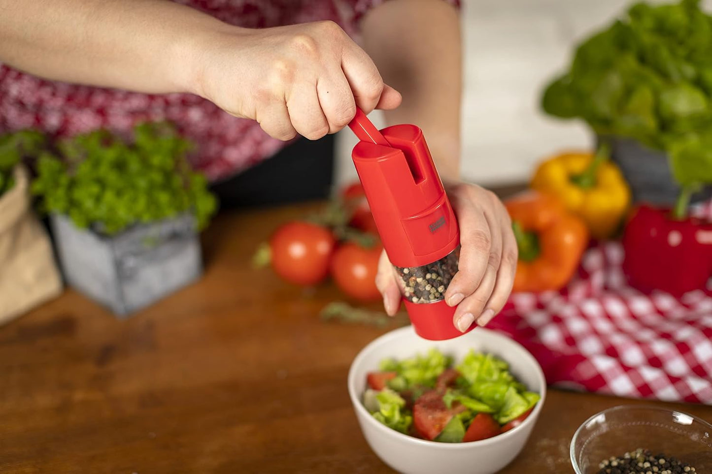 Spice grinder  Ratchet Red