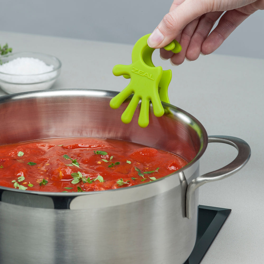 Clip to Pan™ Silicone Handy Spoon Rest