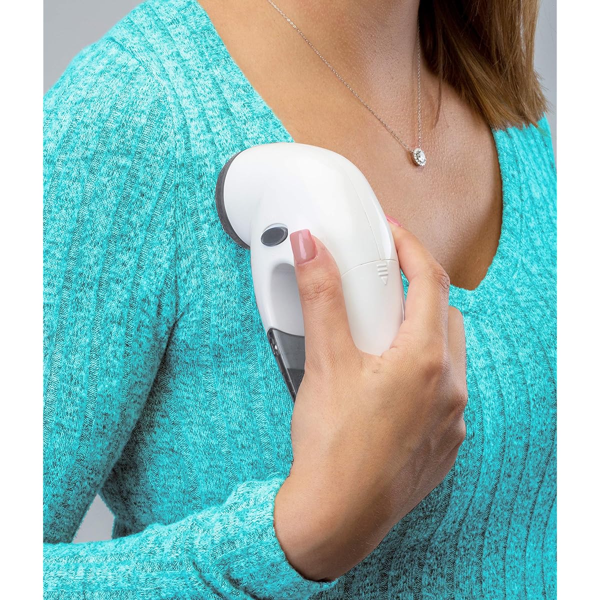 PORTABLE ELECTRIC LINT SHAVER