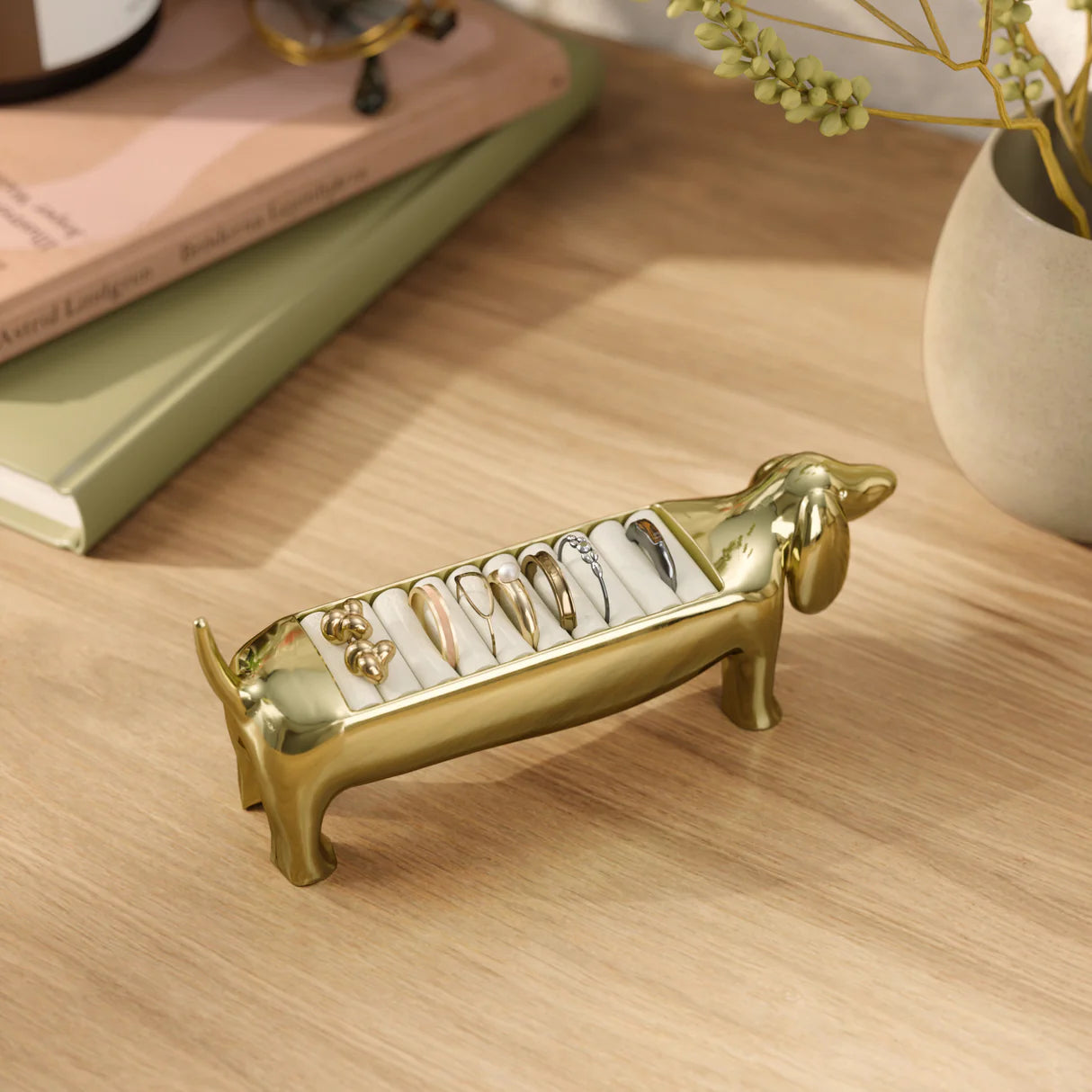 Dachsie Ring Holder Gold
