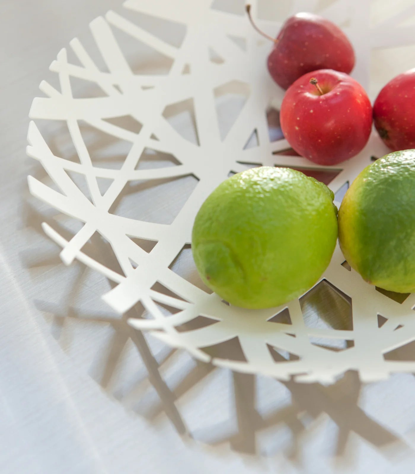 Tower fruit bowl white