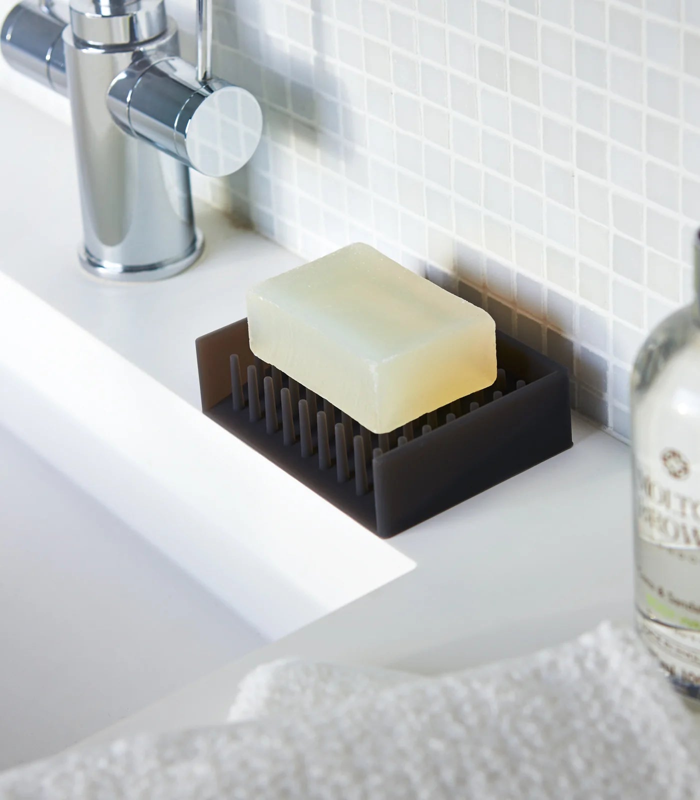 Self-Draining soap dish Black