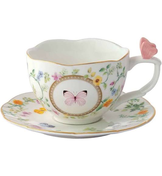 Dancing Butterflies Tasse mit Untertasse