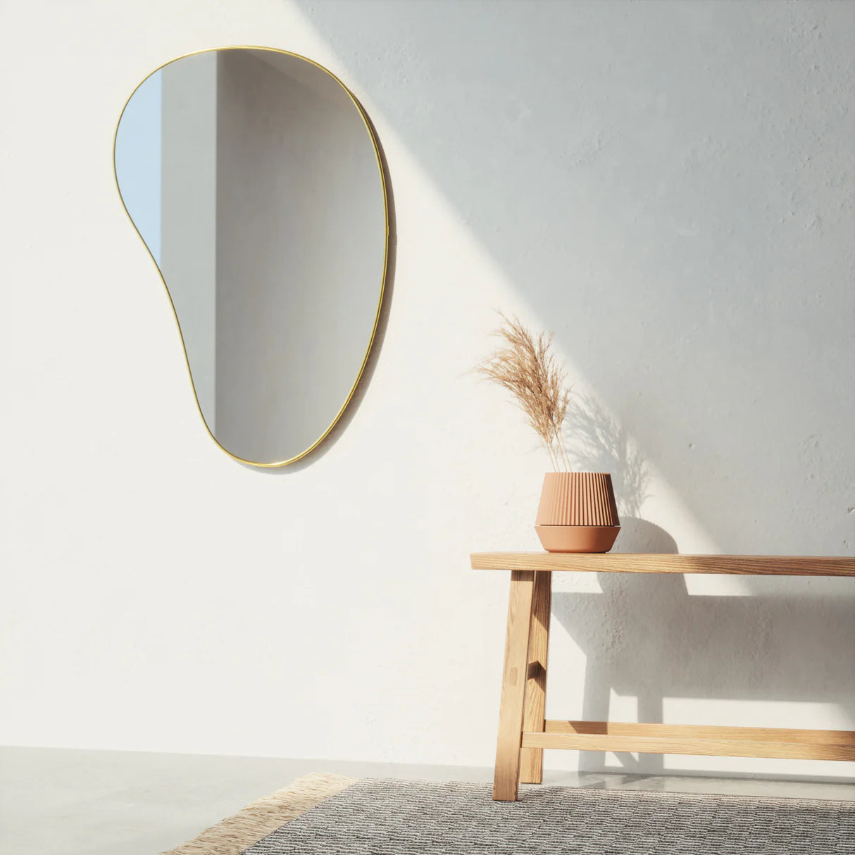 HUBBA PEBBLE WALL MIRROR Brass