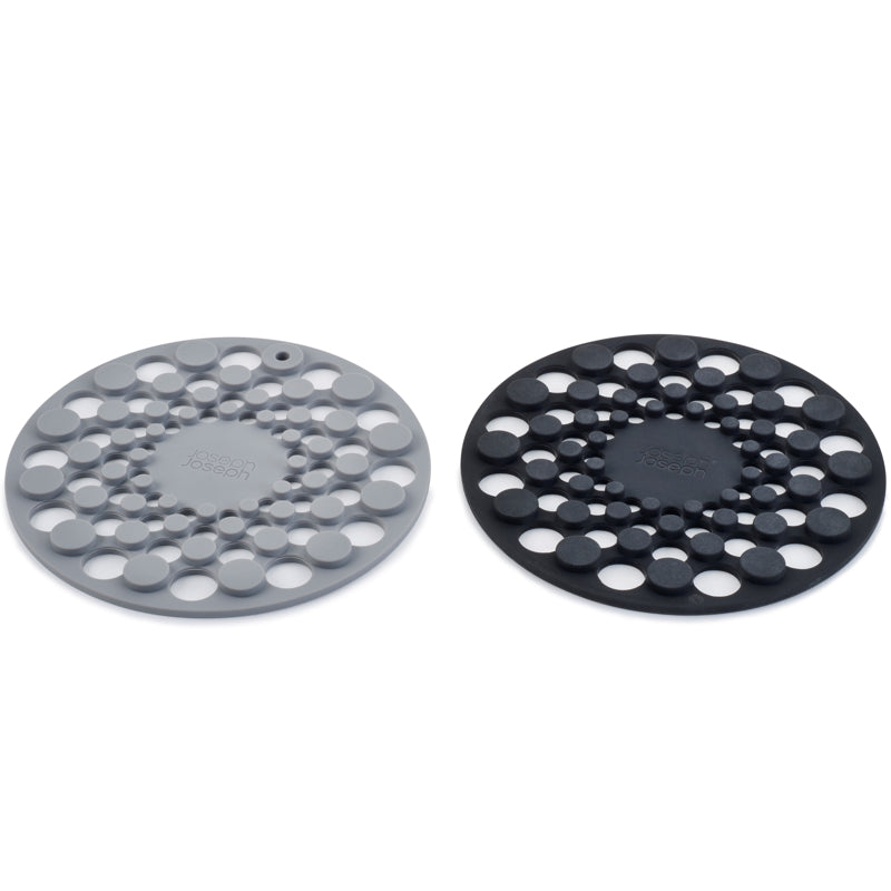 Spot-On set of 2 silicon trivet