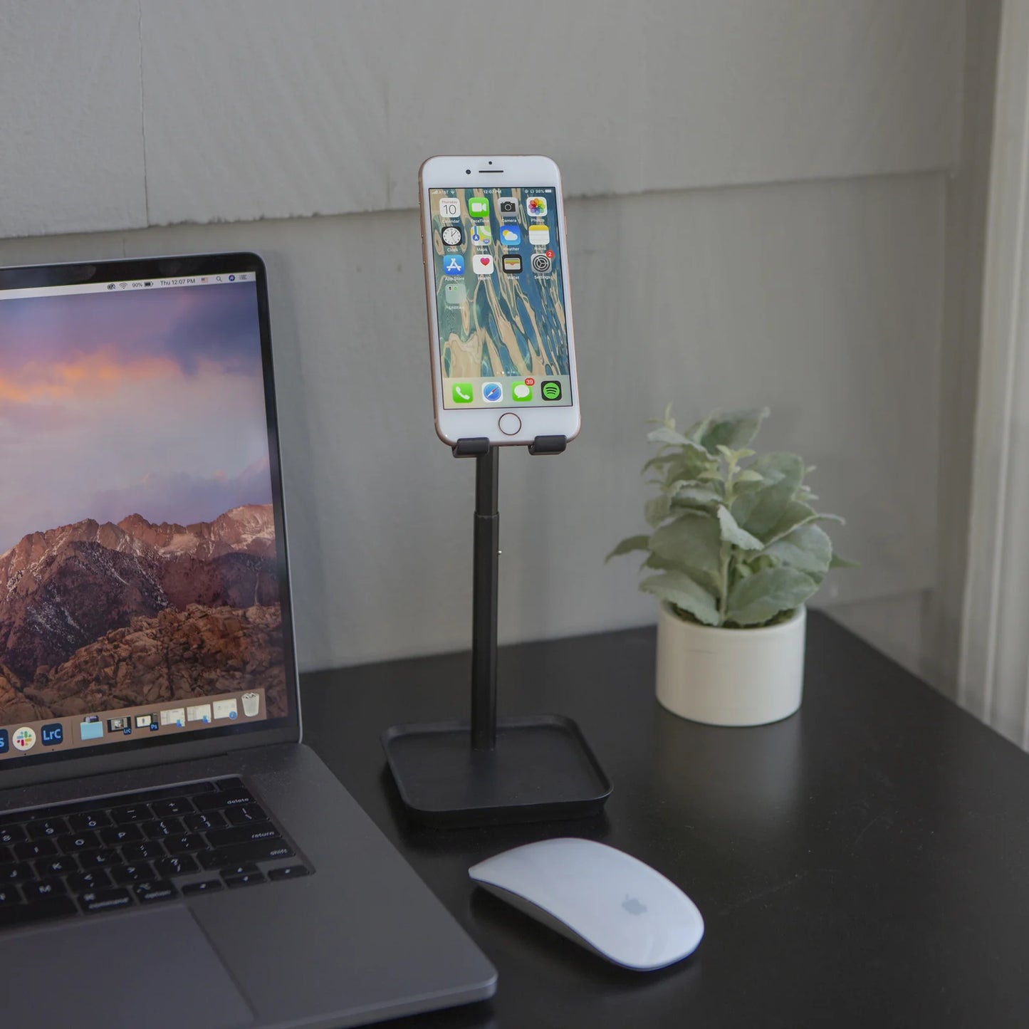 The Perfect Phone Stand BLACK