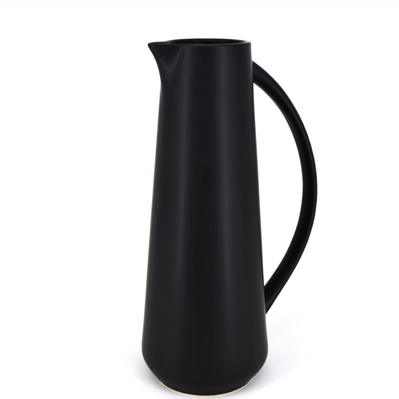 BIA Pitcher Black