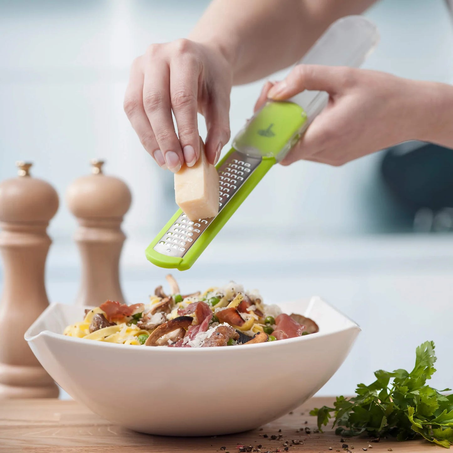 Compact Grater Zeal